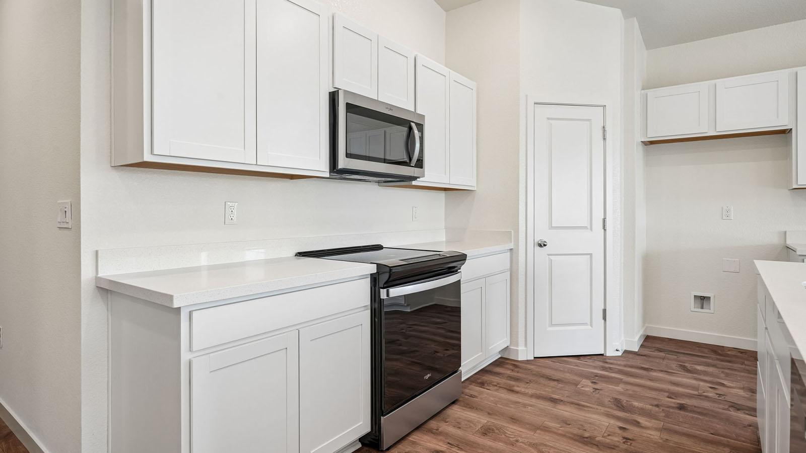 Montego Cali Plan 1924  modern kitchen