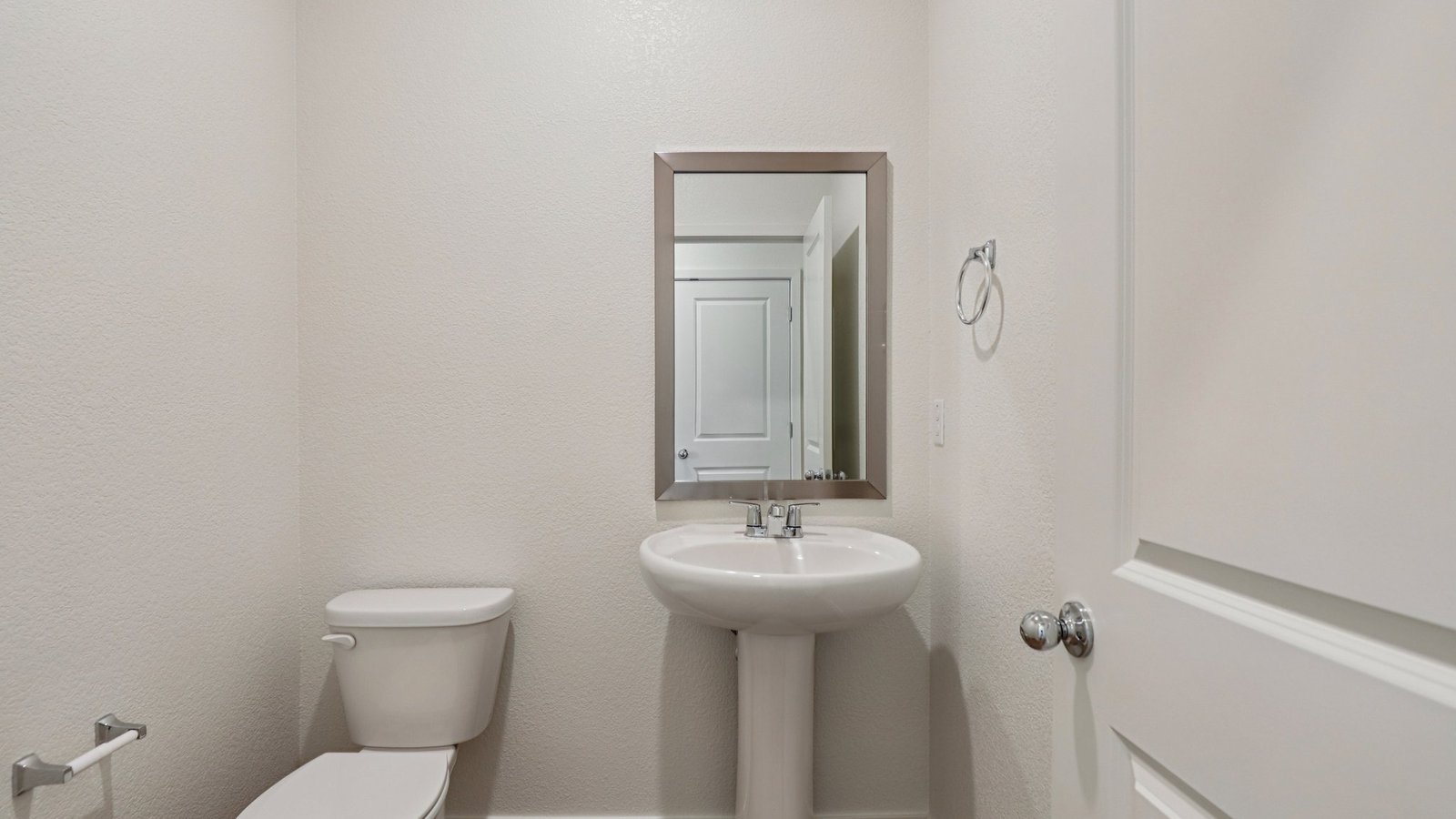 Montego Plan 1924half bath