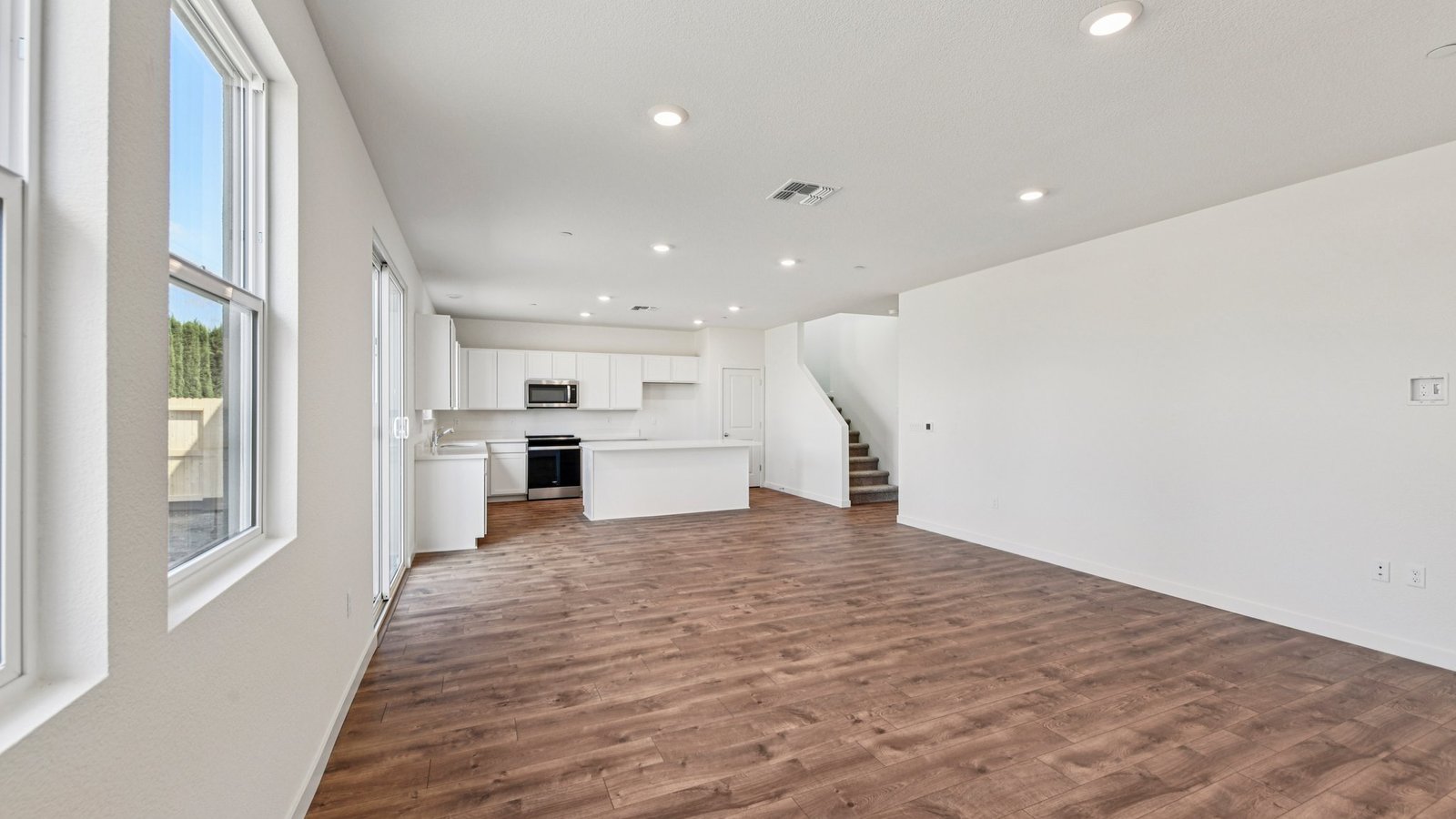 Montego Plan 2311 spacious living and dining area