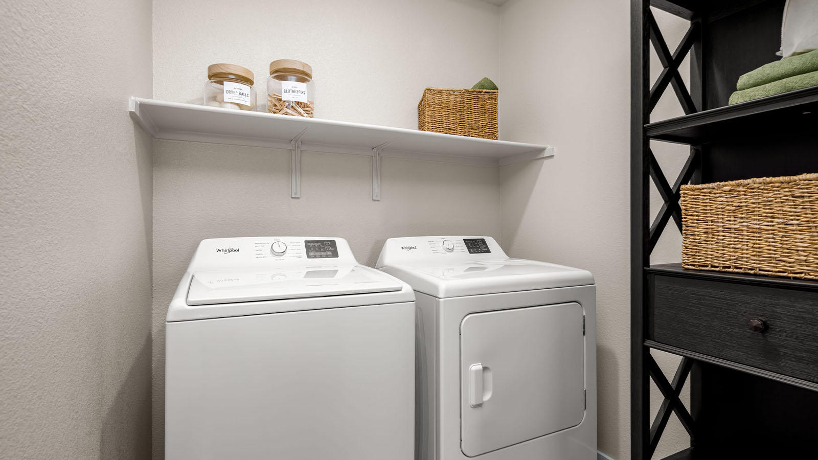 Montego Montara Plan 2311 laundry room