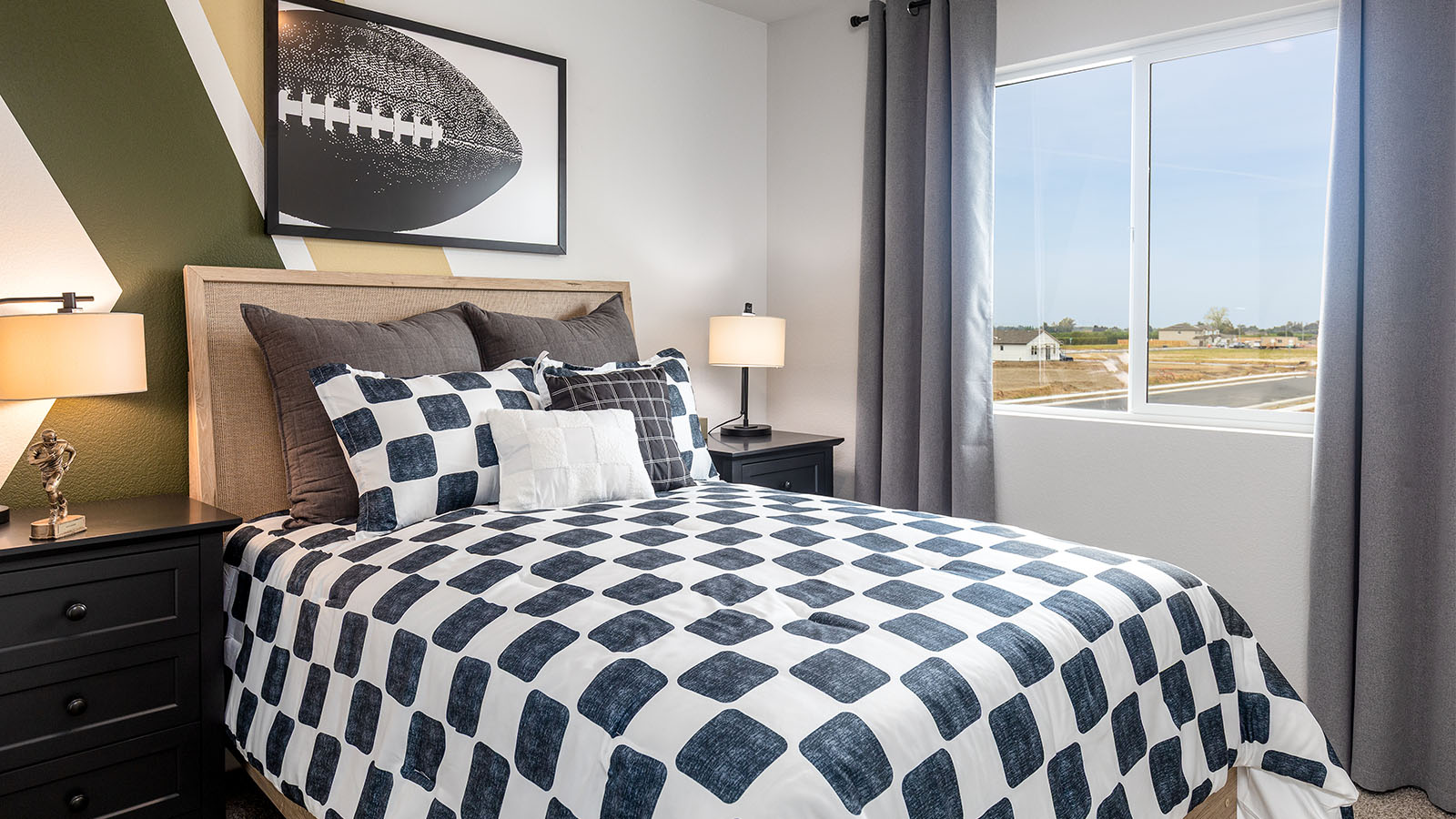 Montego Plan 2311 youthful bedroom