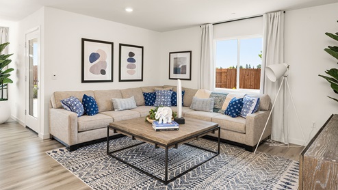 Harter Estates Plan 1825 Living Room