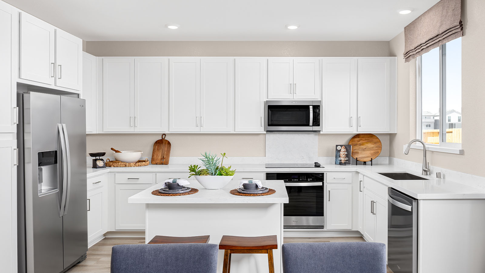 Jasper Plan 1547  open bright kitchen with island
