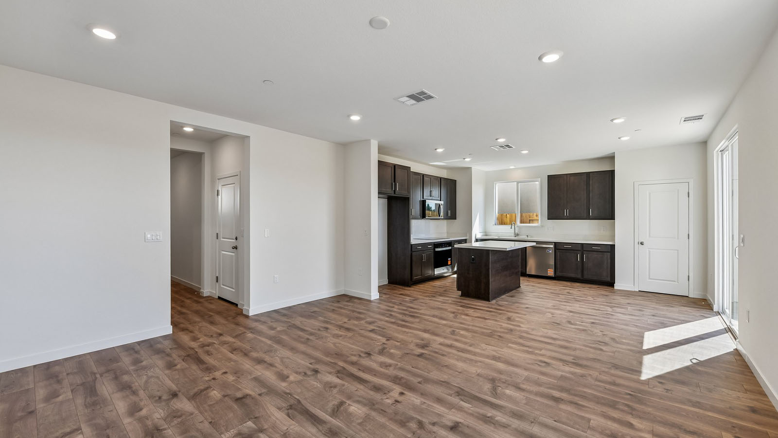 Jasper Clementine Plan 1811  living area with ample lighting
