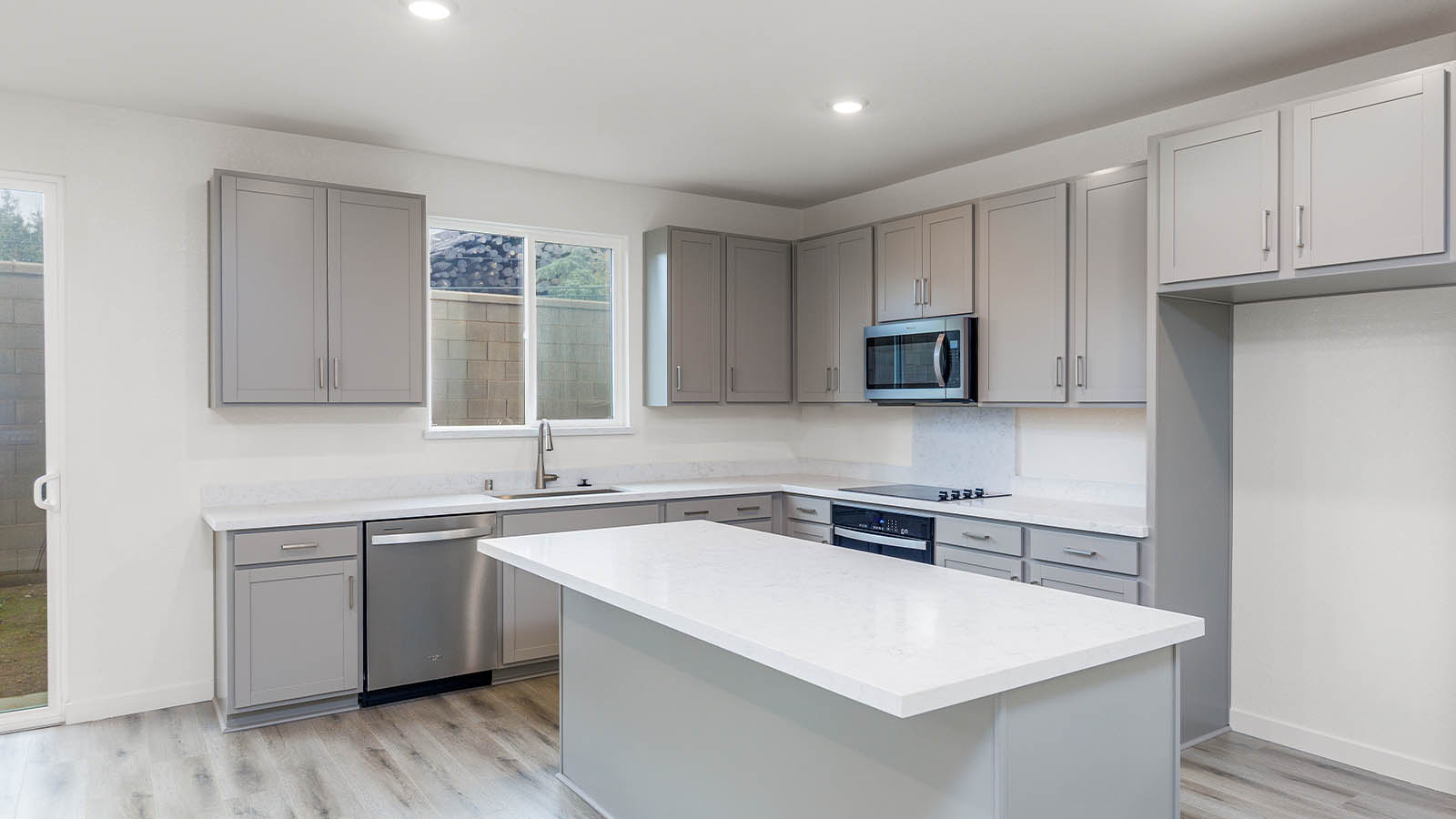 Jasper at Joiner Ranch Plan 2311 Open Concept Kitchen Island