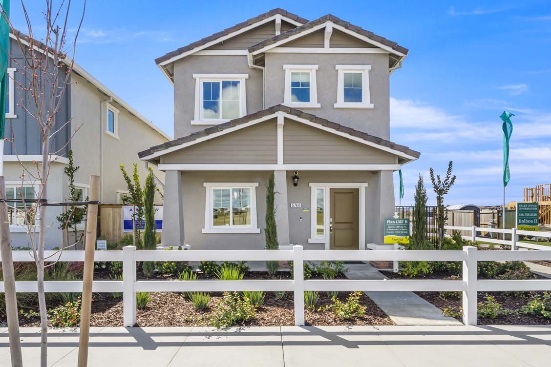 Floor Plan in Balboa II Roseville, CA D.R. Horton