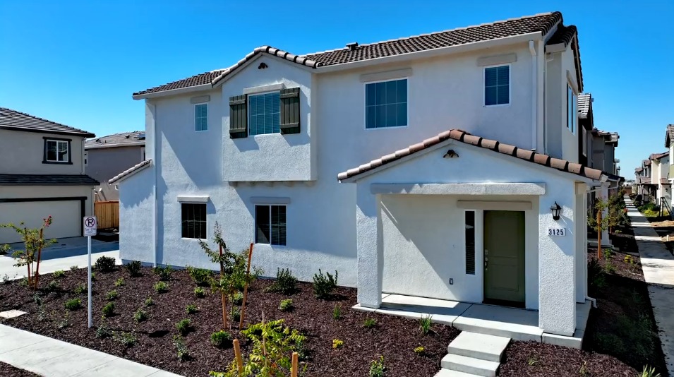 Floor Plan in Balboa II Roseville, CA D.R. Horton