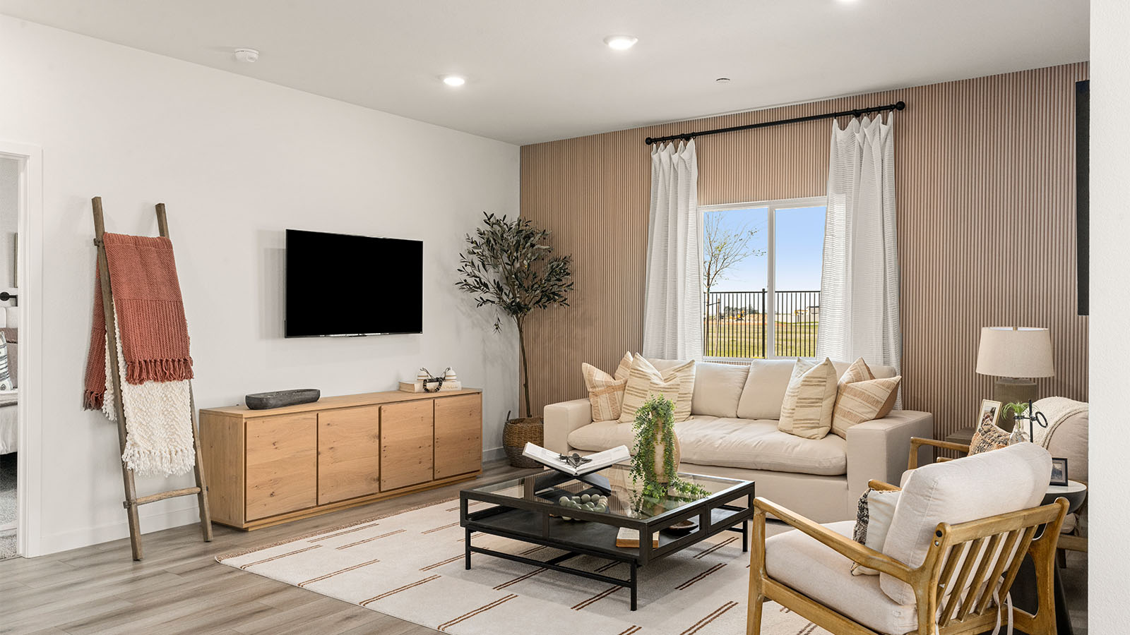 Aviara at Amoruso Ranch Plan 1825 Livingroom