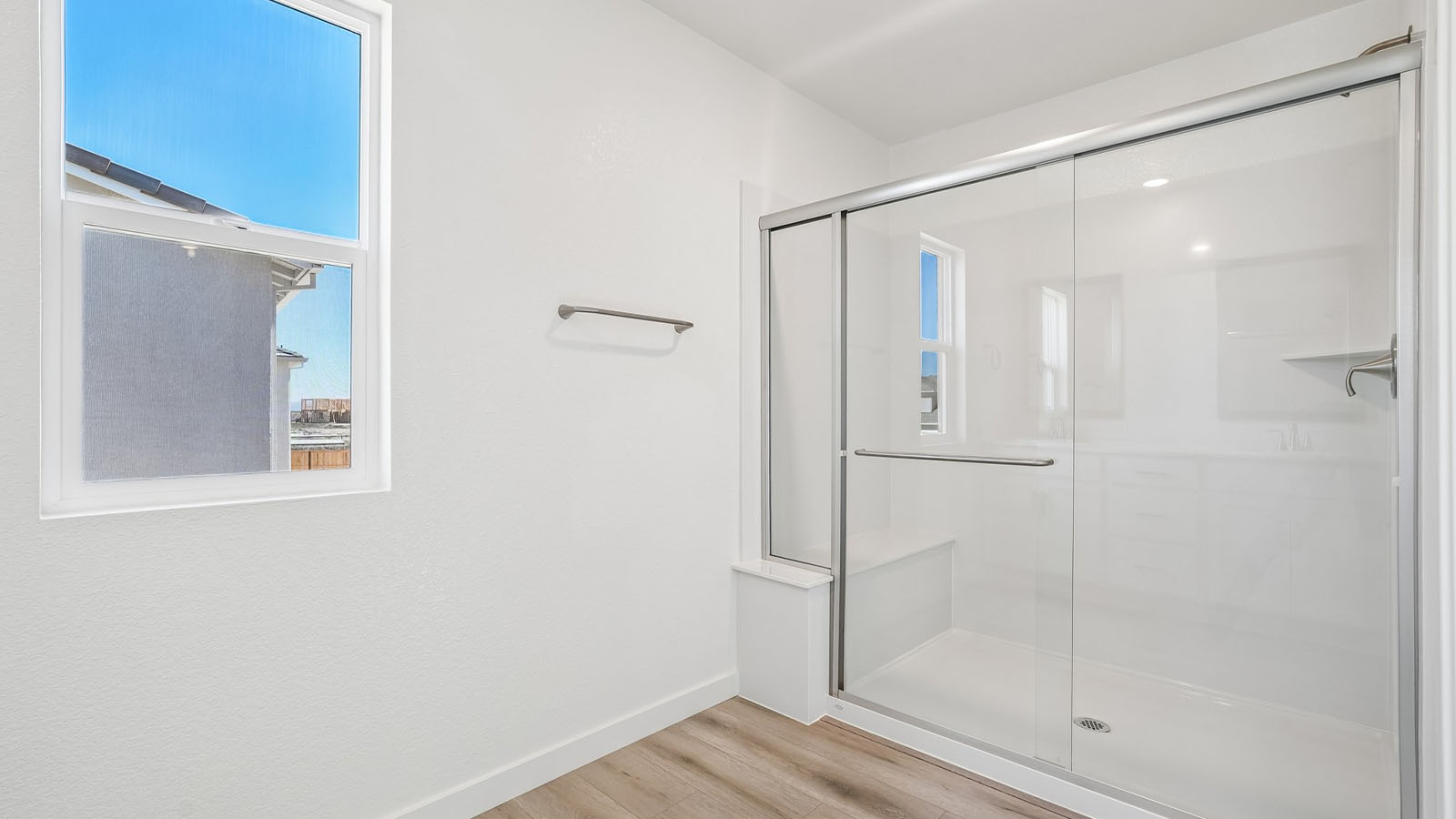 Aviara at Amoruso Ranch Plan 2617 primary walk in shower