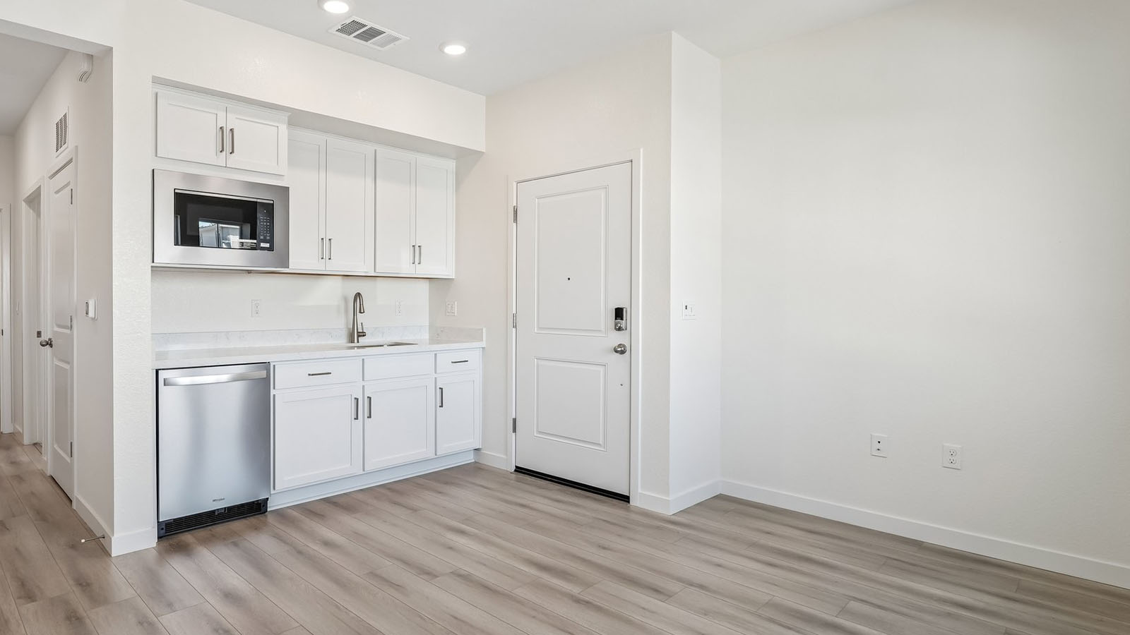 Aviara at Amoruso Ranch Plan 2617 multi gen living area and kitchenette