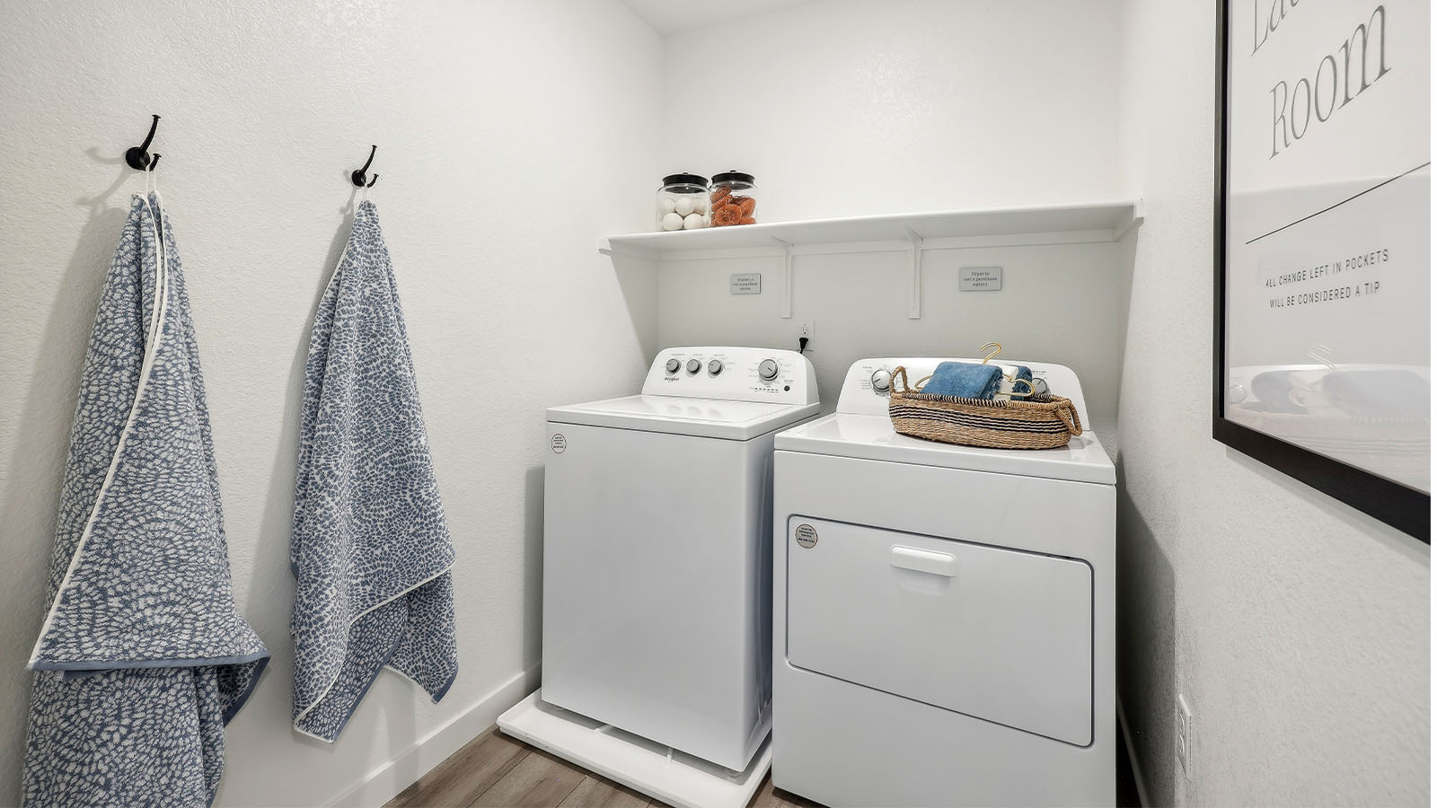 Aviara at Amoruso Ranch Plan 2617 Downstairs Laundry