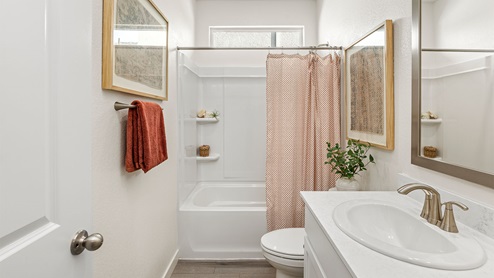 Milazzo at Amoruso Ranch Plan 1547 Secondary Bathroom