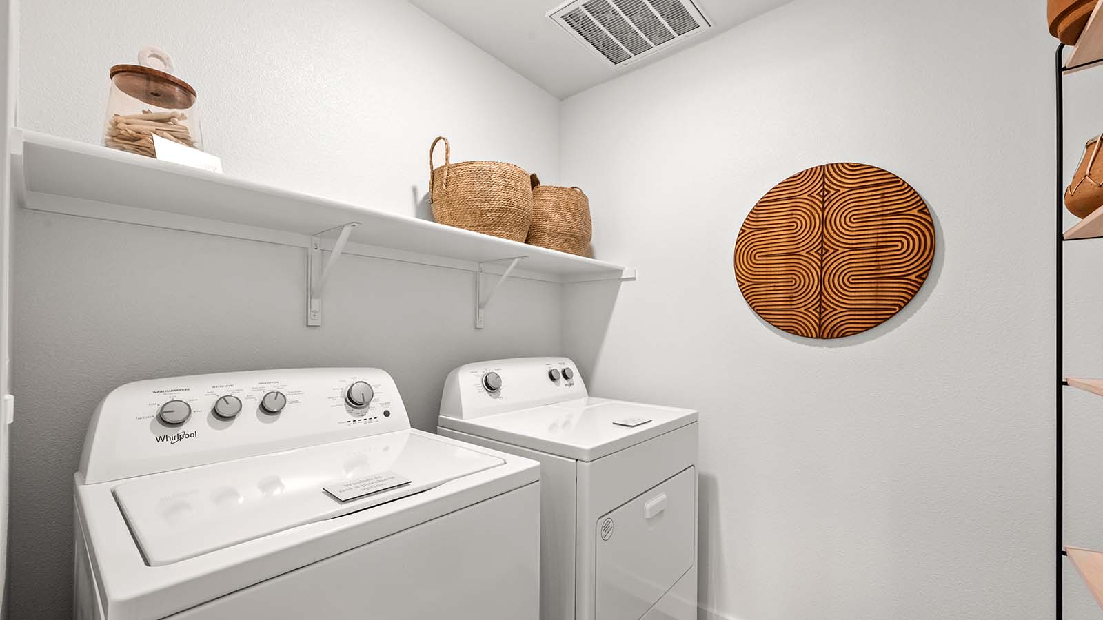 Amber Lynn Estates Plan 1547 Laundry