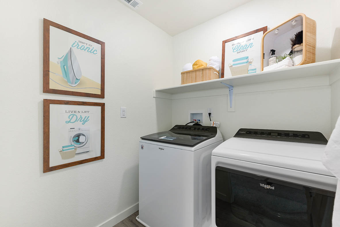 Amber Lynn Estates Plan 1678 Laundry