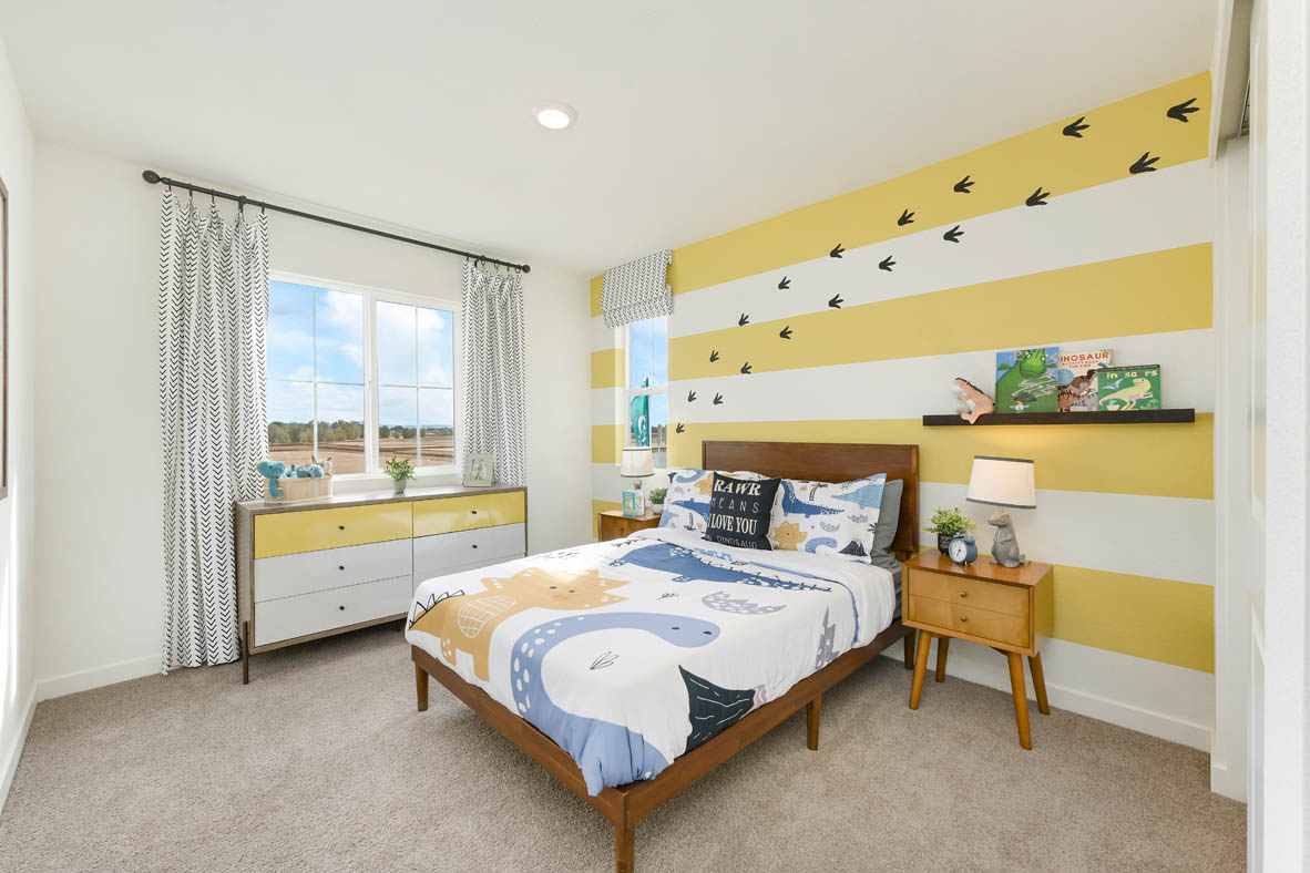 Amber Lynn Estates Plan  1678 secondary bedroom