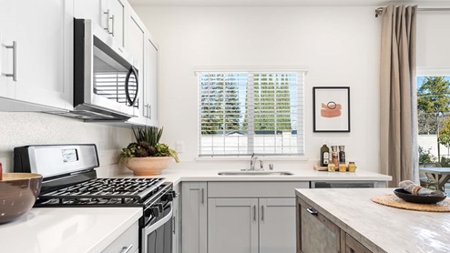 Amber Lynn Estates Plan 1547 Kitchen