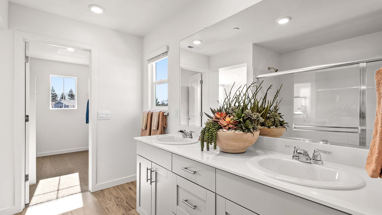 Amber Lynn Estates Plan 1547 Primary Bath Sink