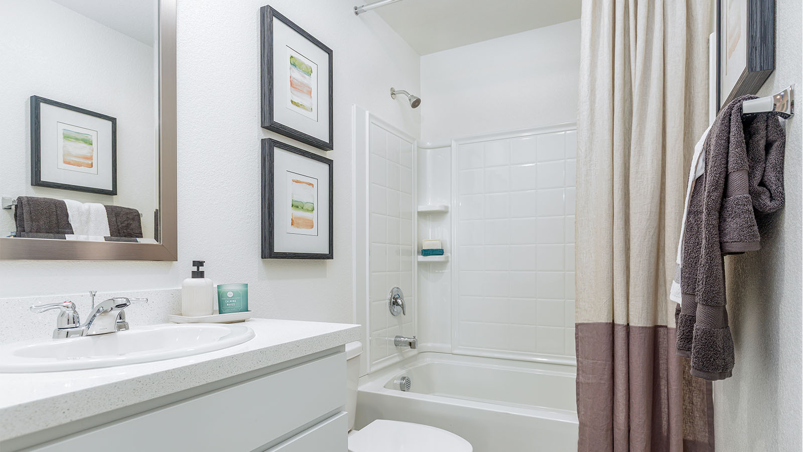 Dragonfly II at Winding Creek Plan 1567 Secondary Bathroom