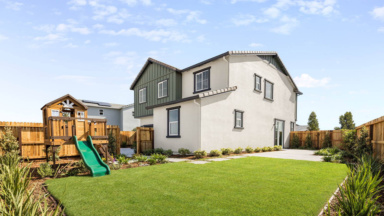 Lucia Plan 2369 Backyard