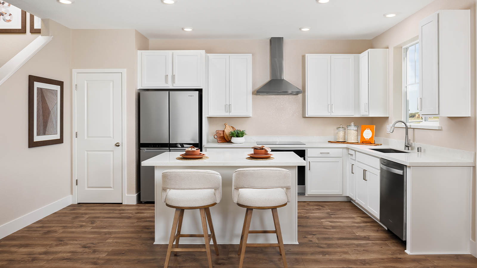 Lucia Plan 1619 Kitchen Island open concept