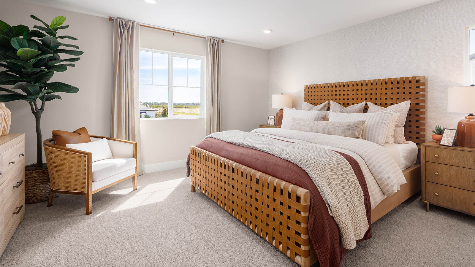 Lucia Plan 1619 Bright and spacious Primary Suite