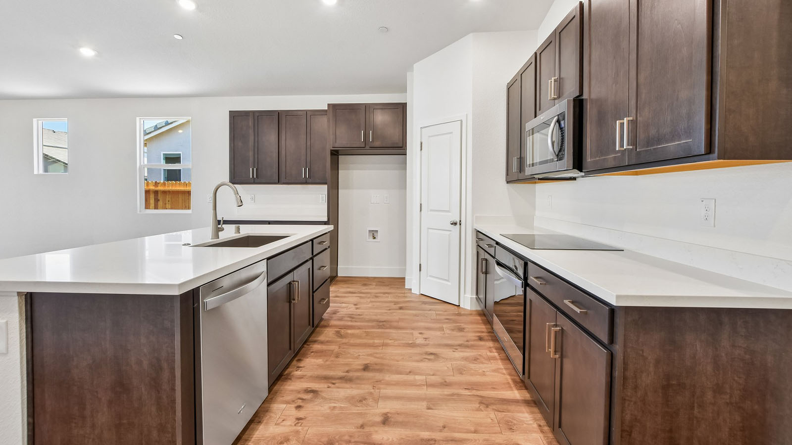 Ibiza Cali Plan 1924  open kitchen concept