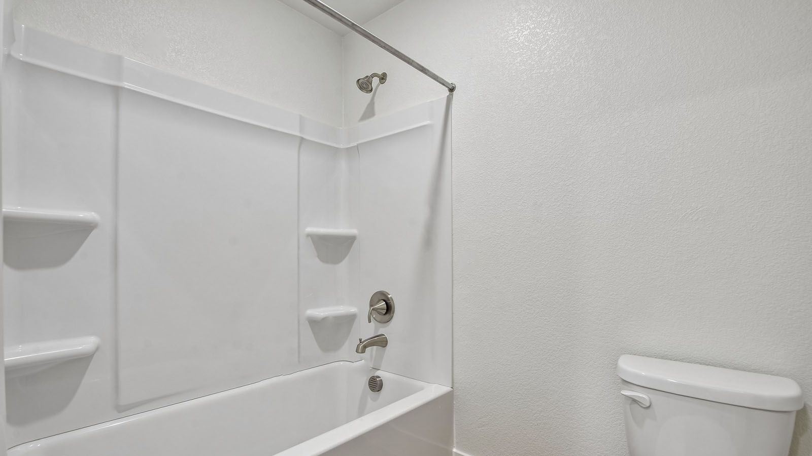 Ibiza at Delta Shores Plan 2594 full bath with tub and shower