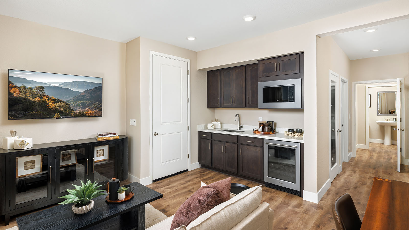 Ibiza at Delta Shores Alta Plan 2617 Multigen living area and kitchenette
