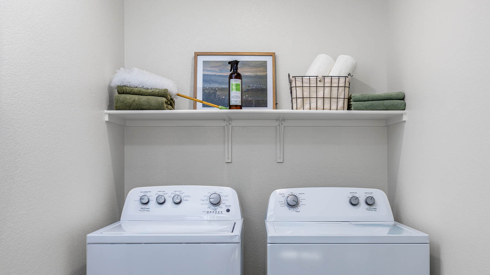 Skylar Plan 1387 laundry room upstairs