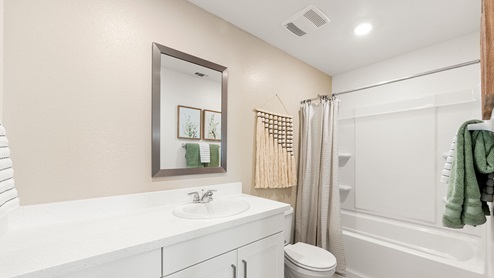 Skylar Plan 1296  Secondary Bathroom