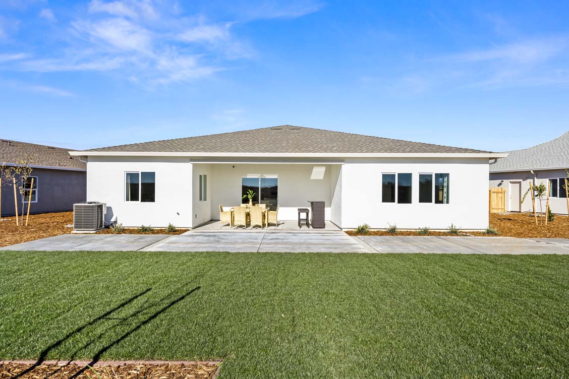 Floor Plan in Magnolia at Shastina Ranch Redding, CA D.R. Horton