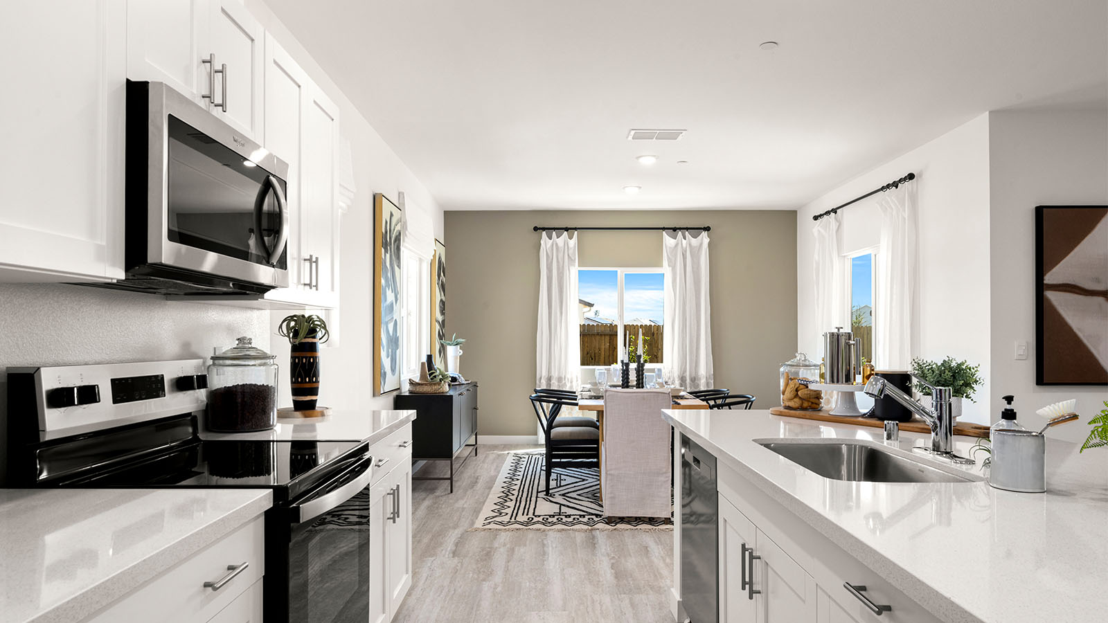 Magnolia at Shastina Ranch Plan 2538 bright modern kitchen