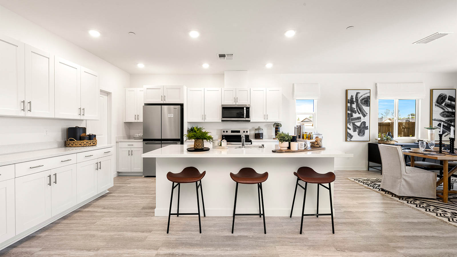 Magnolia at Shastina Ranch Plan 2754 Modern Kitchen