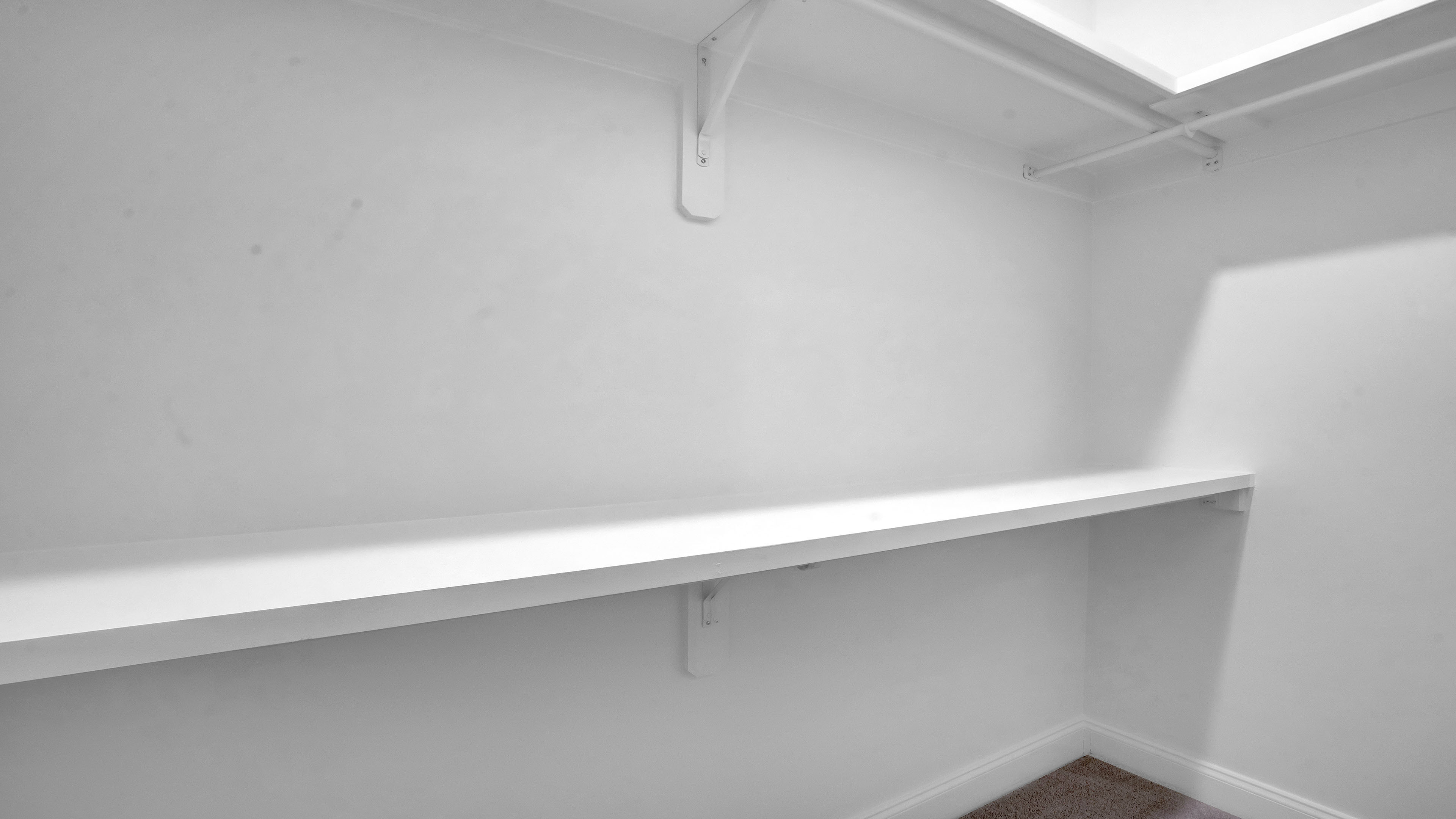 Pecan B model interior.