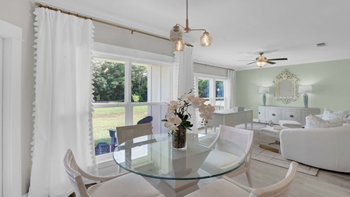 Breakfast nook.