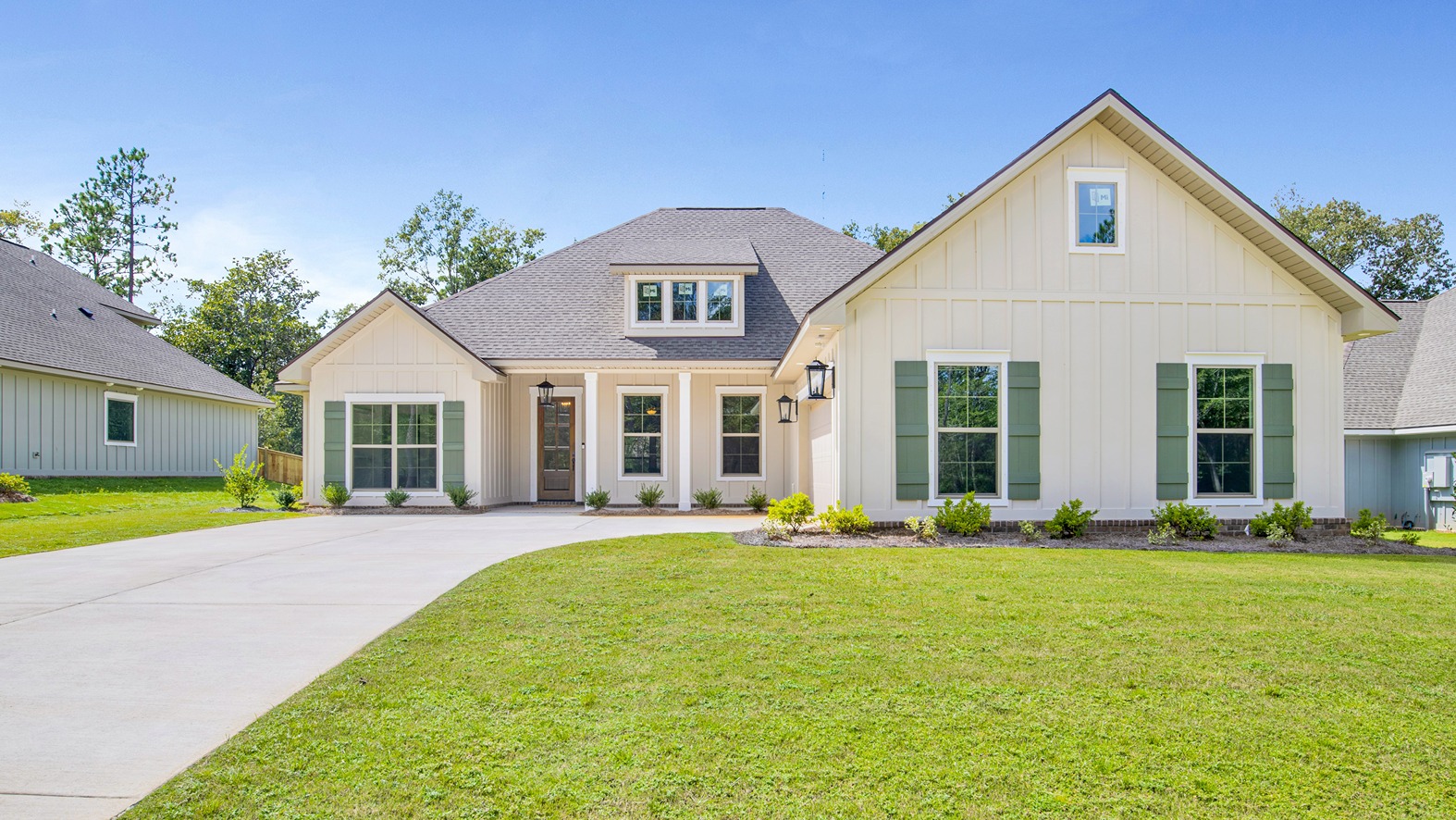 Elm model home exterior.