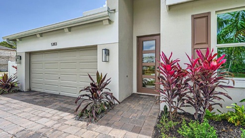 Sandpiper Square