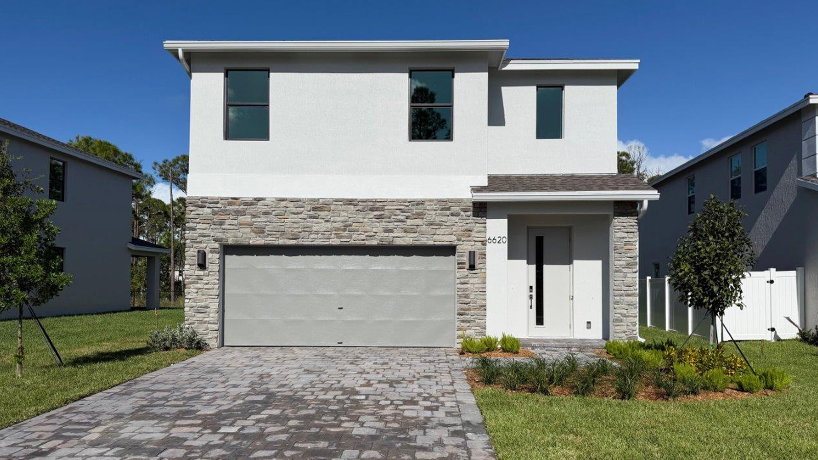 6620 SE Park Trace Drive exterior