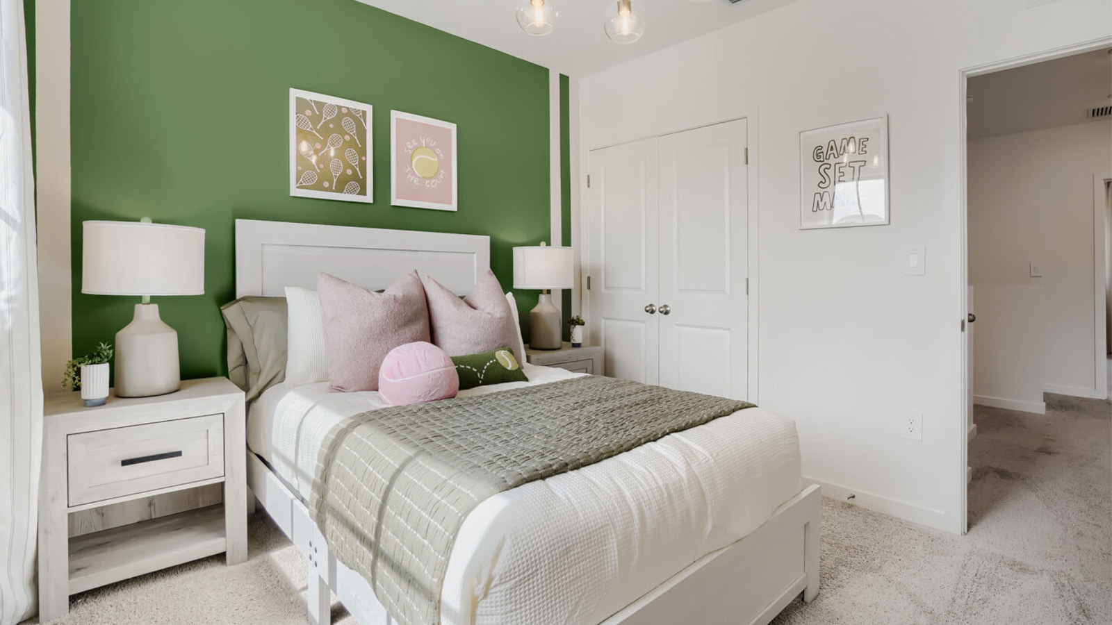 secondary bedroom