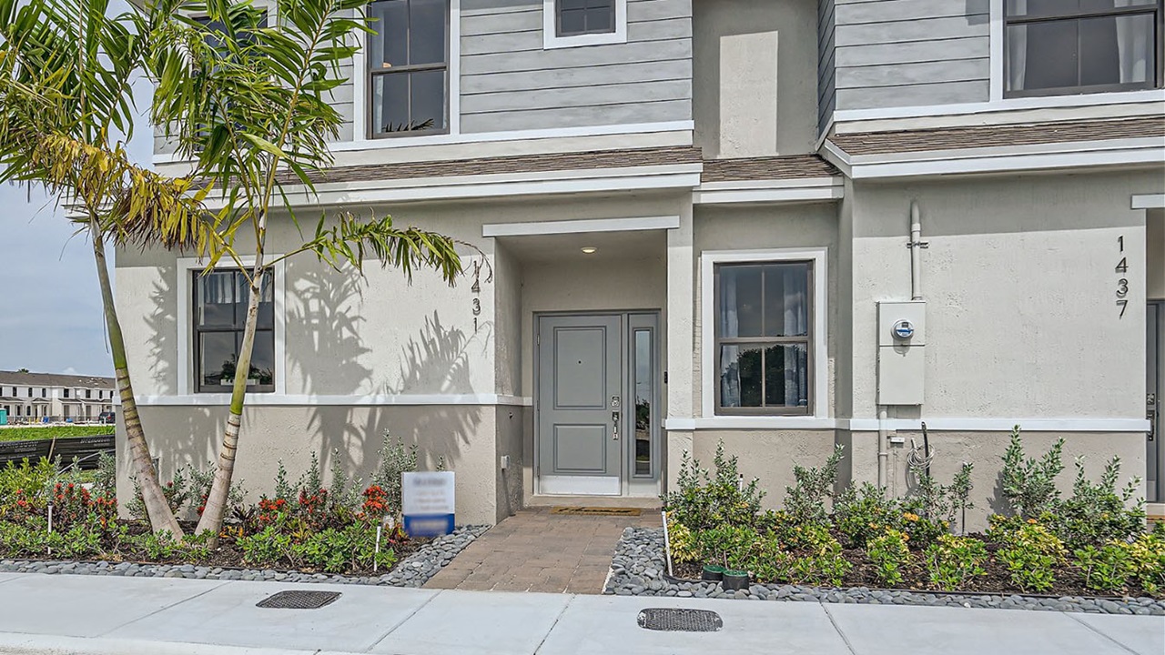 Archer 0023 1431 ne 5th ave web quality 002 03 exterior front 2