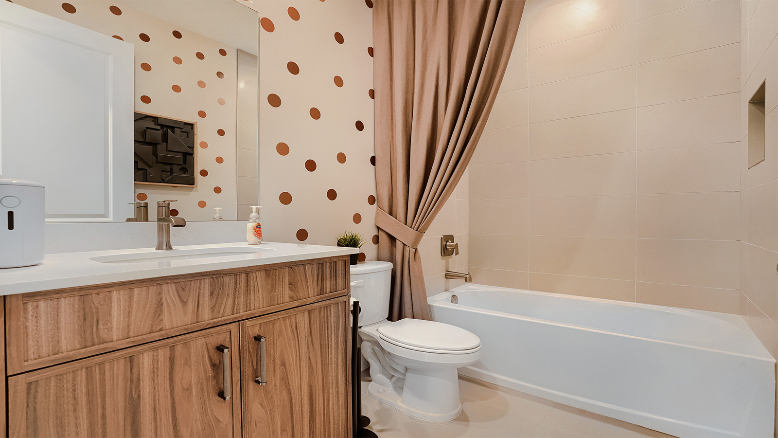 secondary bathroom with tub