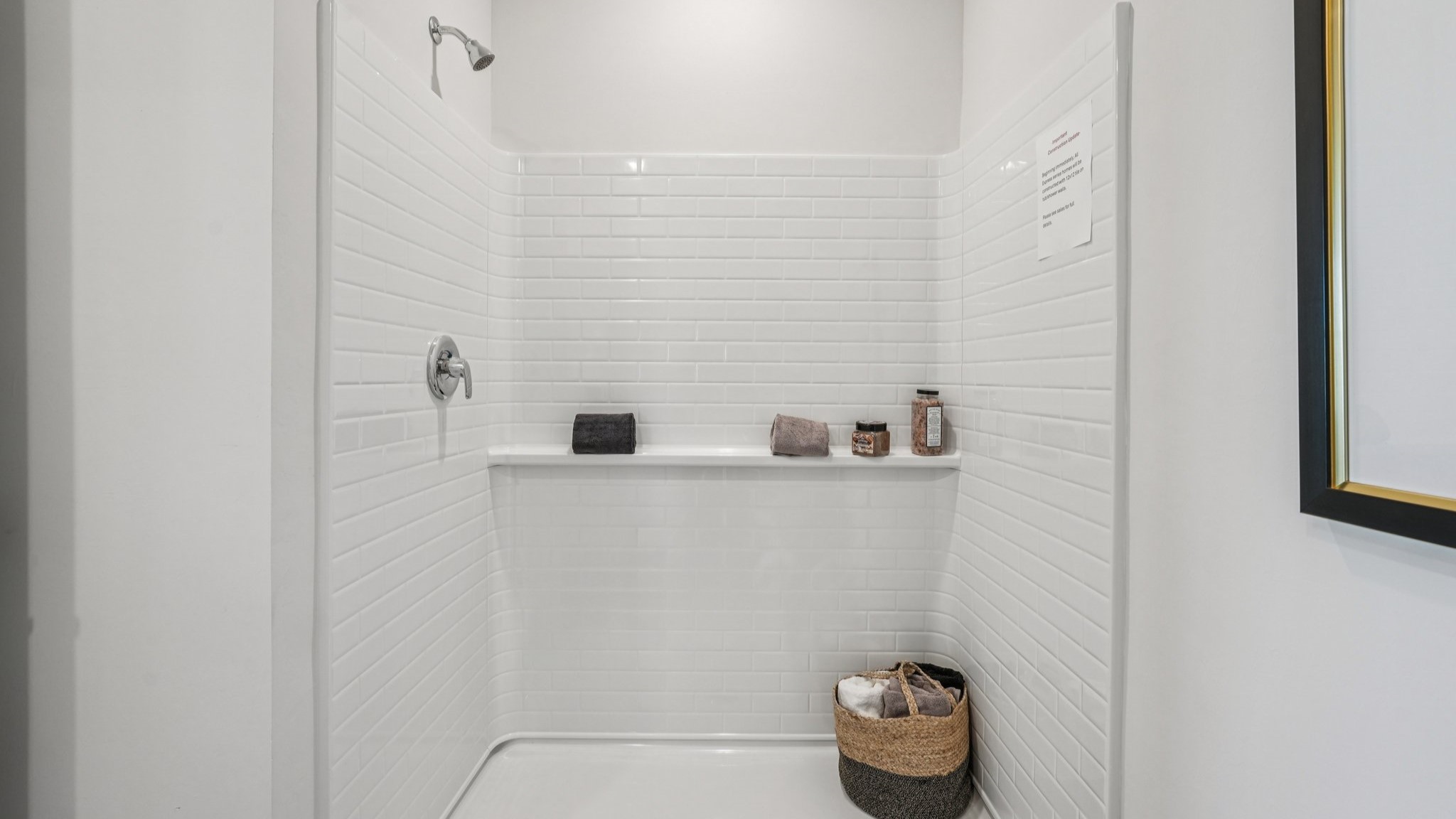 Shower of the Carrington bathroom 2.