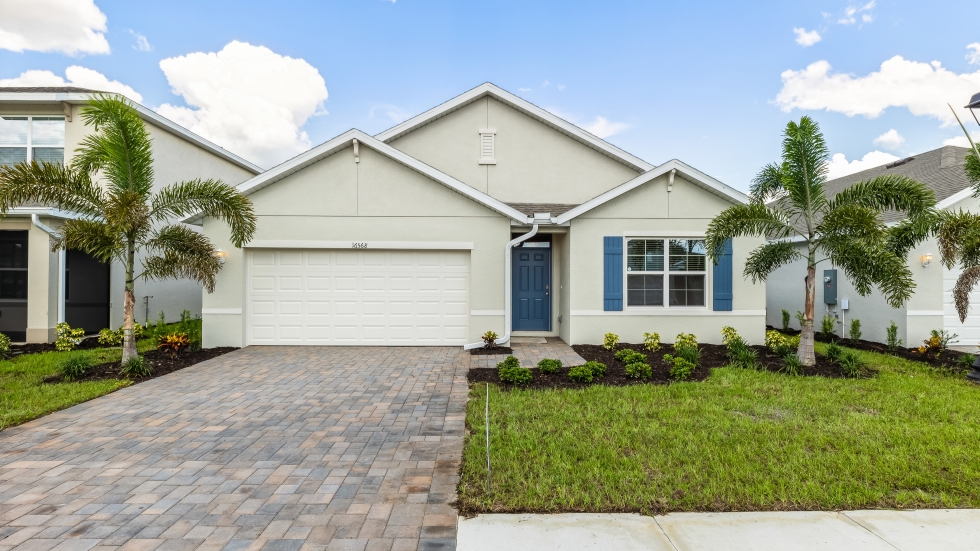 5141 Oxford Point Dr exterior
