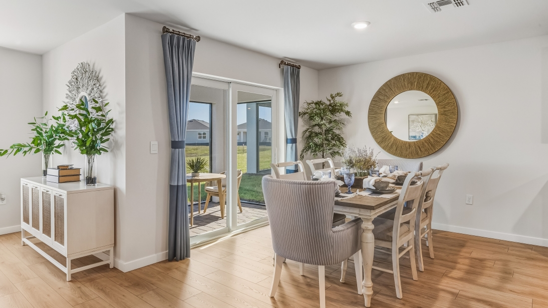 Inside of the Cali C model in Coral Lakes