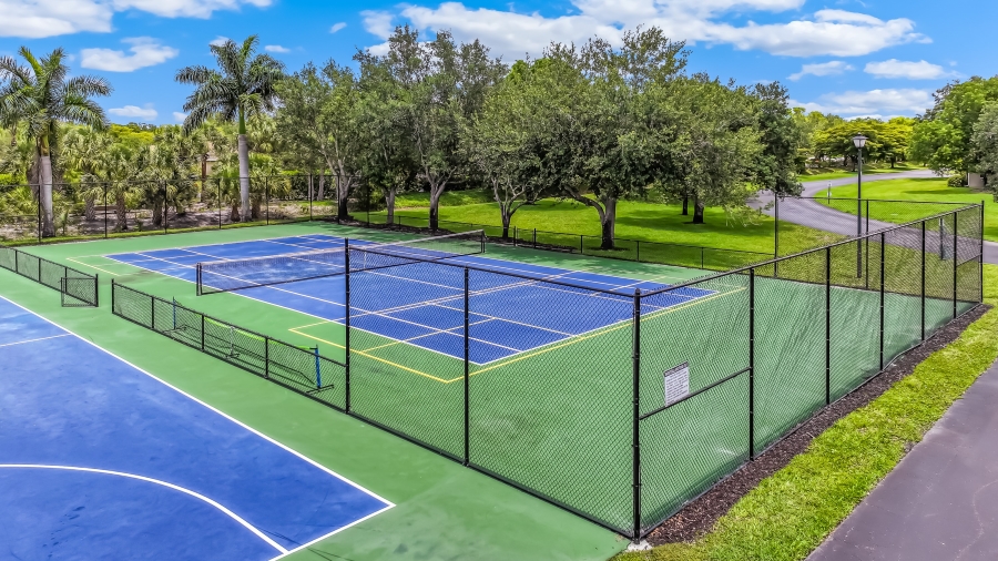 Lakes of Estero Amenity Center