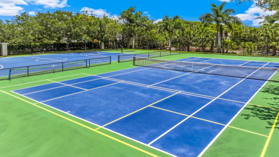 Lakes of Estero Amenity Center
