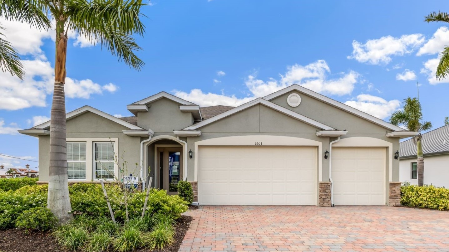 Outside of the Destin B Model Home