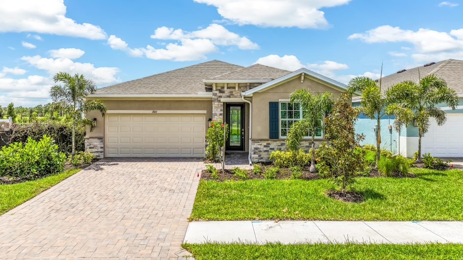 18170 Lagoon Reach Ln exterior