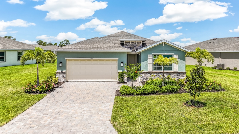 18217 Water Crossing Dr exterior