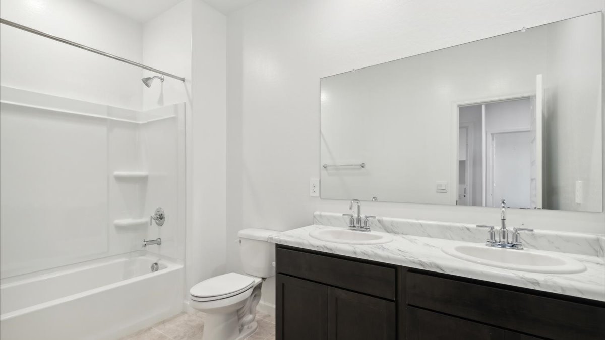 guest bath with dual sinks
